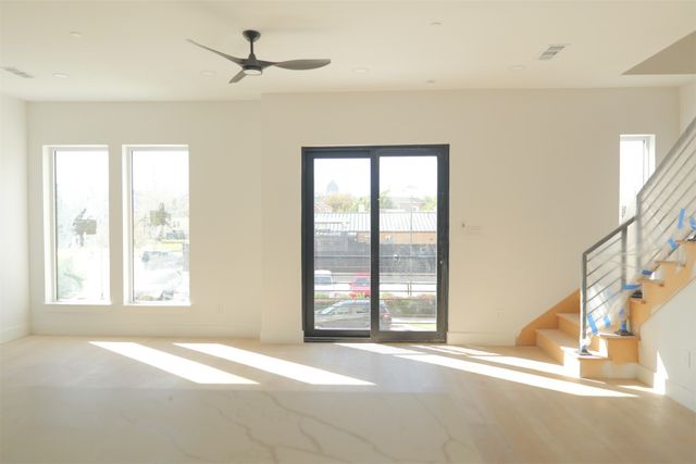 4200 Munger Avenue 1, Dallas, TX 75204