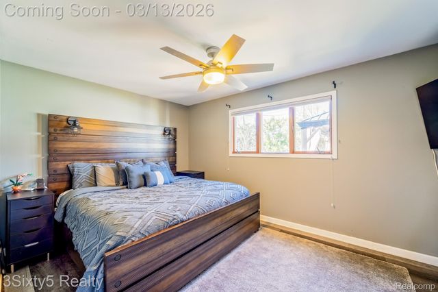 4894 Hillcrest Road, Trenton, MI 48183