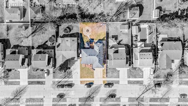 4894 Hillcrest Road, Trenton, MI 48183