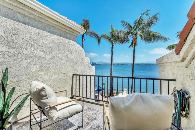 57 Tunapuna Ln, Coronado, CA 92118