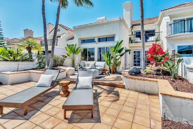 57 Tunapuna Ln, Coronado, CA 92118