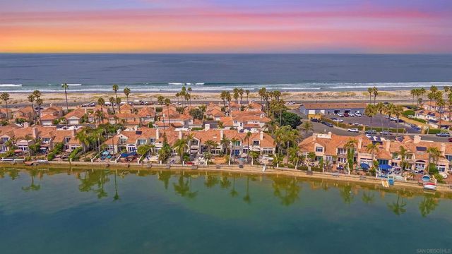 57 Tunapuna Ln, Coronado, CA 92118