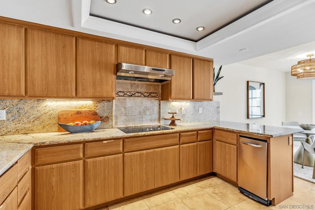 Image 22 of property listing at 57 Tunapuna Ln, Coronado, CA 92118