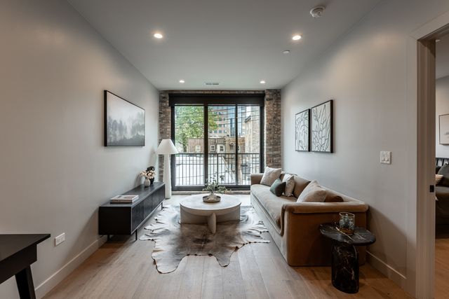 1706 Sherman Avenue 203, Evanston, IL 60201