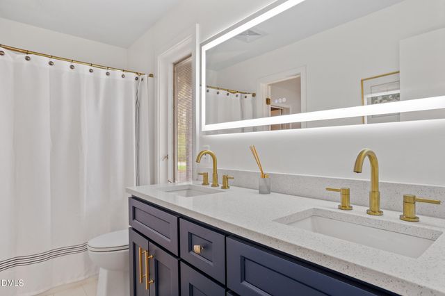 996 Cleland Drive, Chapel Hill, NC 27517