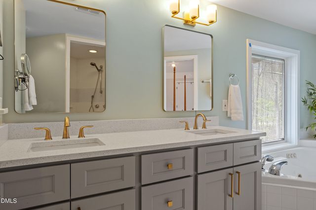 996 Cleland Drive, Chapel Hill, NC 27517