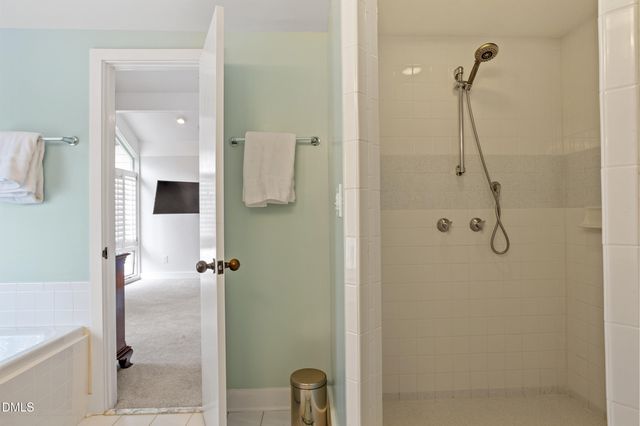 996 Cleland Drive, Chapel Hill, NC 27517