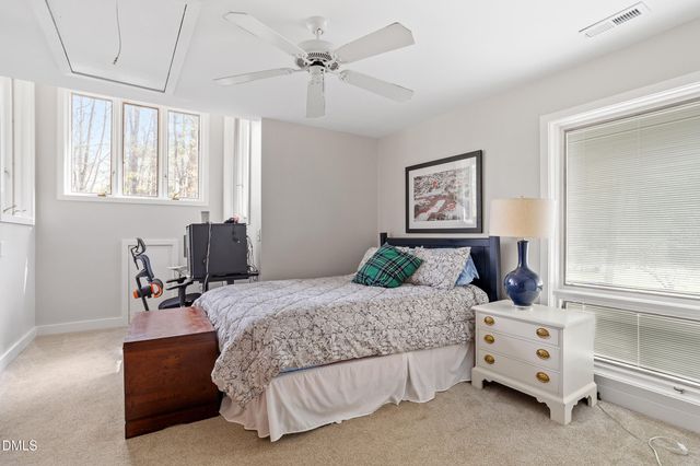 996 Cleland Drive, Chapel Hill, NC 27517