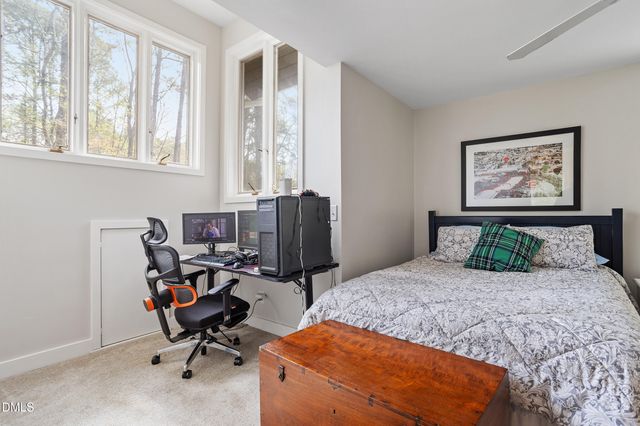 996 Cleland Drive, Chapel Hill, NC 27517