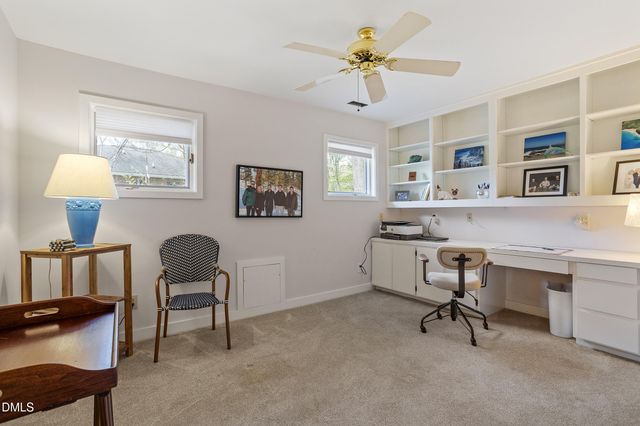 996 Cleland Drive, Chapel Hill, NC 27517