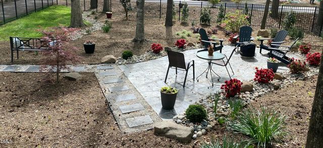 996 Cleland Drive, Chapel Hill, NC 27517