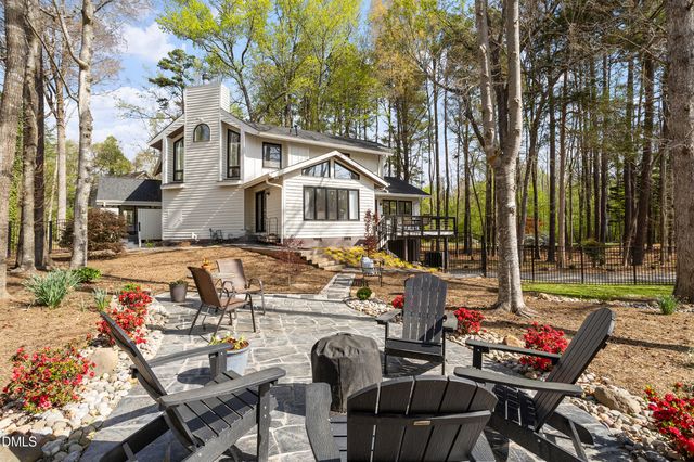 996 Cleland Drive, Chapel Hill, NC 27517