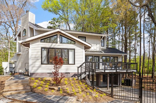 996 Cleland Drive, Chapel Hill, NC 27517