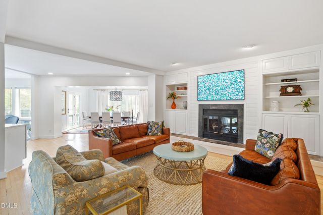 996 Cleland Drive, Chapel Hill, NC 27517