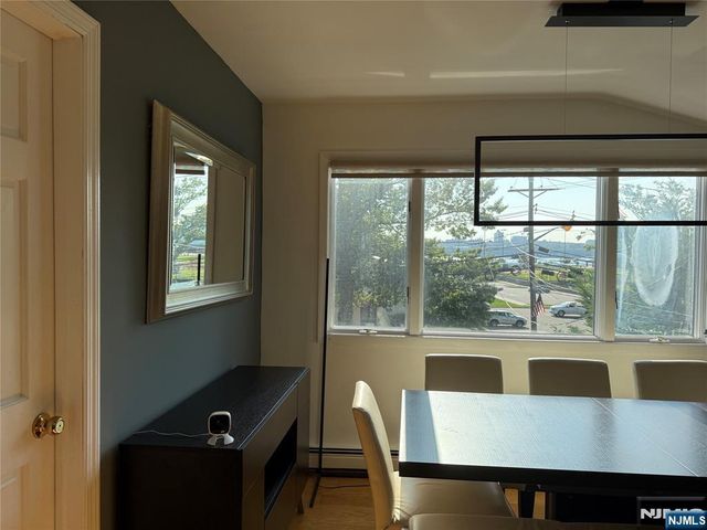 1160 River Road 1, Edgewater, NJ 07020