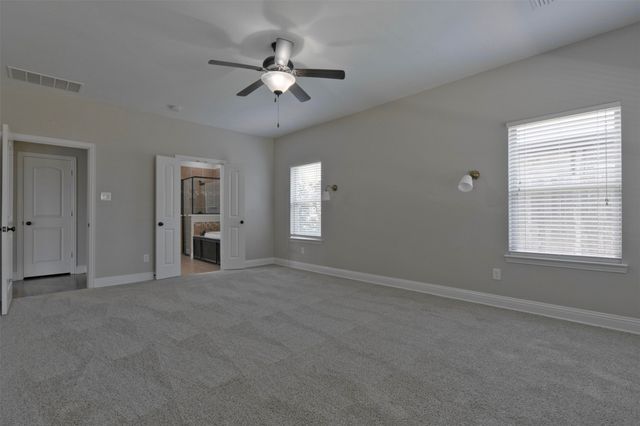 210 Debbie Way, Red Oak, TX 75154