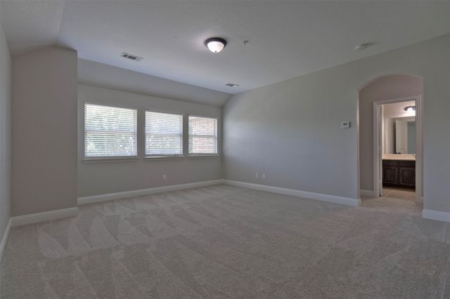 210 Debbie Way, Red Oak, TX 75154