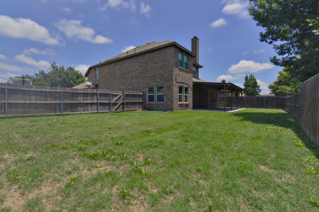 210 Debbie Way, Red Oak, TX 75154