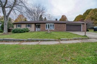 4816 AVELLINO Drive, Erie, PA 16510