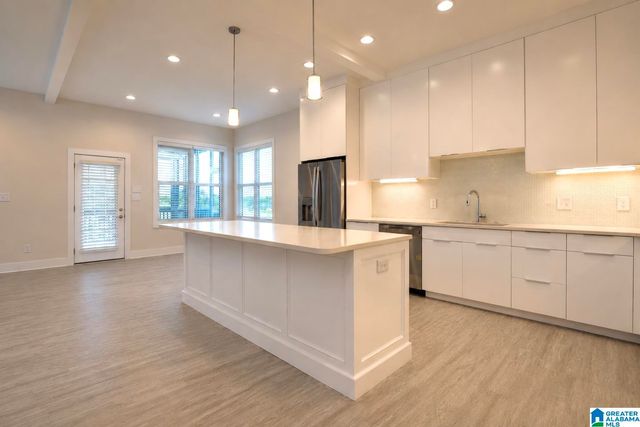 733 LAKEVIEW CREST DRIVE, Pell City, AL 35128