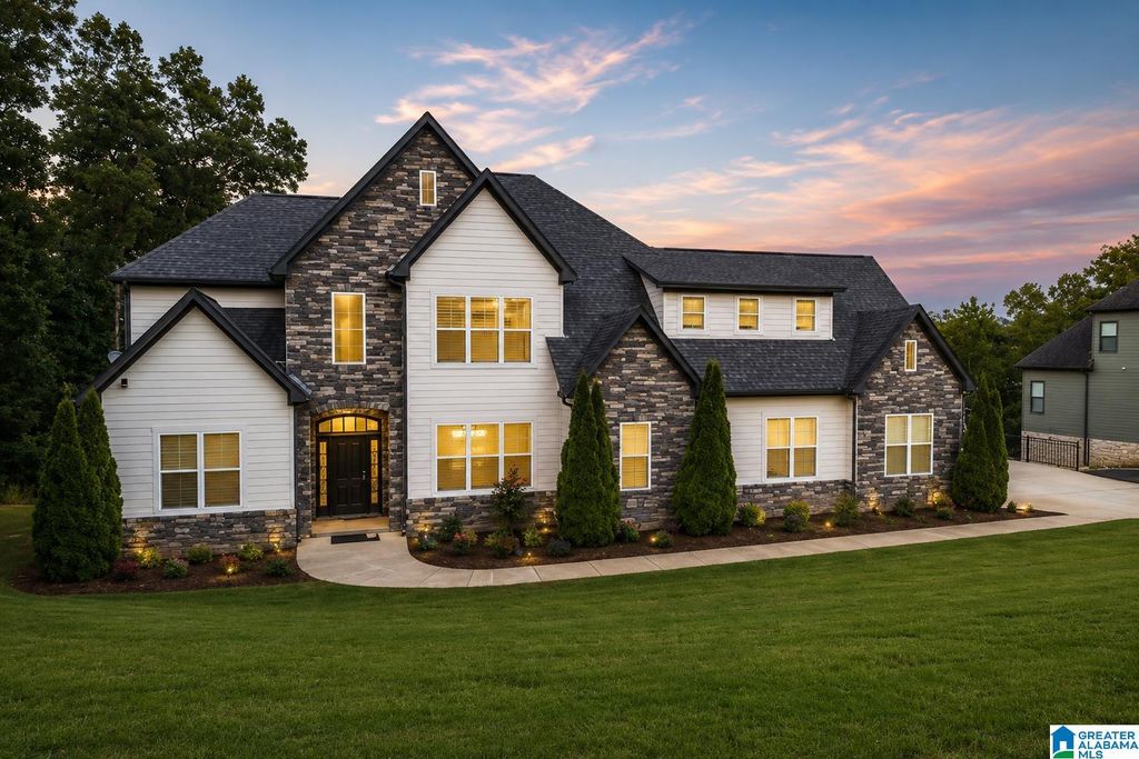 733 LAKEVIEW CREST DRIVE, Pell City, AL 35128