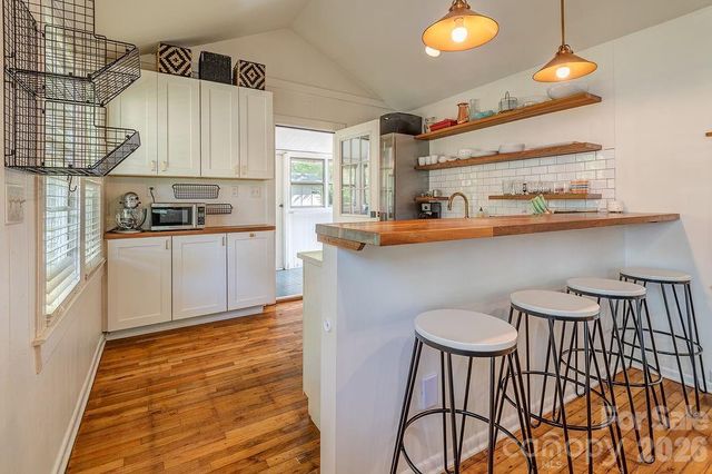 7 Tarpon Avenue, Asheville, NC 28806