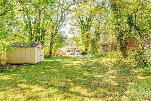 7 Tarpon Avenue, Asheville, NC 28806