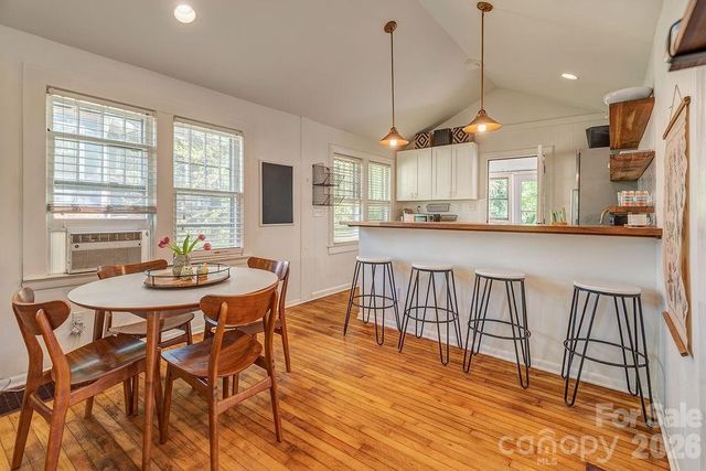 7 Tarpon Avenue, Asheville, NC 28806