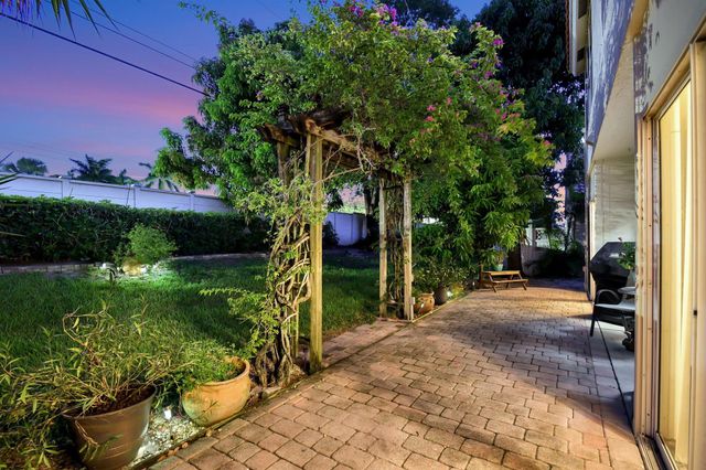 5565 American Circle, Delray Beach, FL 33484