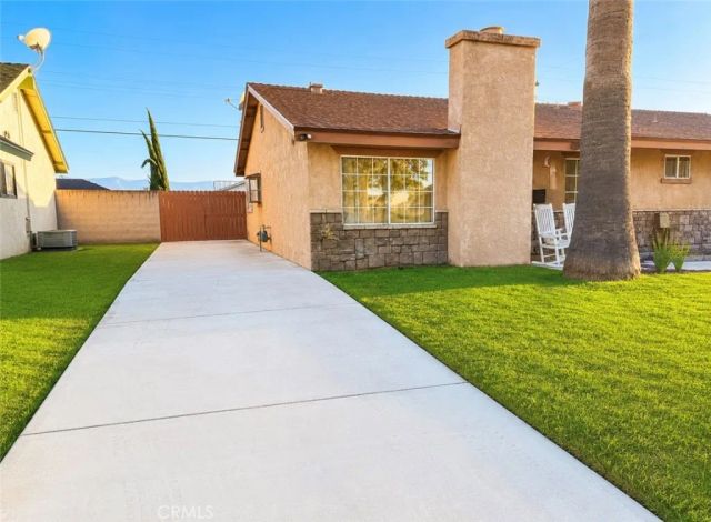 342 E Gilmore Drive, Corona, CA 92879