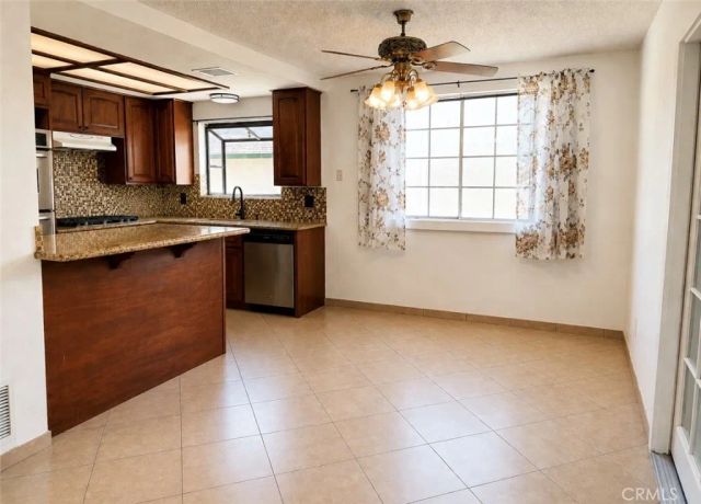 342 E Gilmore Drive, Corona, CA 92879