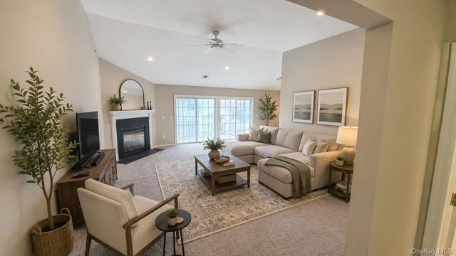 26 Rose Lane, Mount Sinai, NY 11766