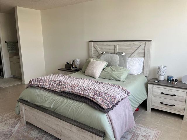 1237 S HILLSBORO MILE N 601, Hillsboro Beach, FL 33062