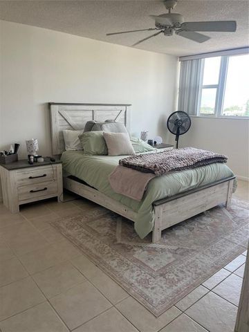 1237 S HILLSBORO MILE N 601, Hillsboro Beach, FL 33062