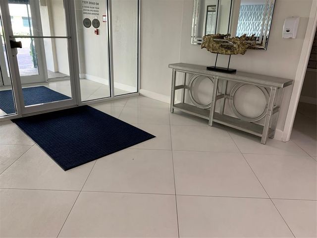 1237 S HILLSBORO MILE N 601, Hillsboro Beach, FL 33062