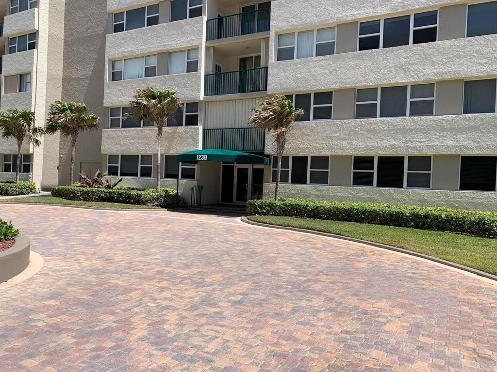 1237 S HILLSBORO MILE N 601, Hillsboro Beach, FL 33062