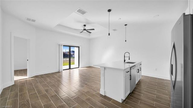 4989 Fairway CT, Lehigh Acres, FL 33973