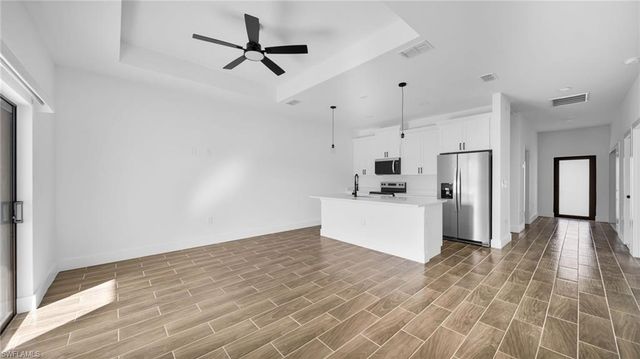 4989 Fairway CT, Lehigh Acres, FL 33973