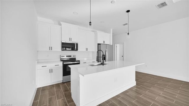 4989 Fairway CT, Lehigh Acres, FL 33973