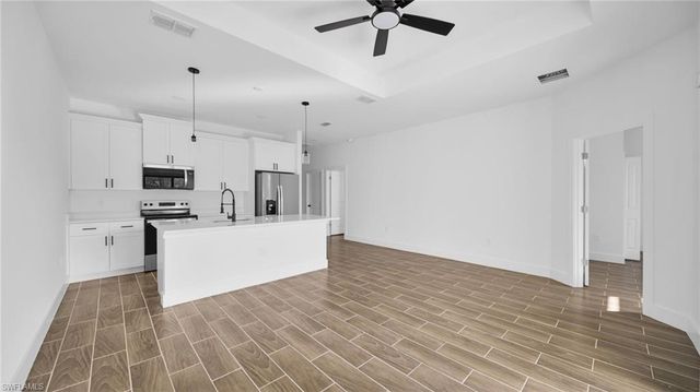 4989 Fairway CT, Lehigh Acres, FL 33973