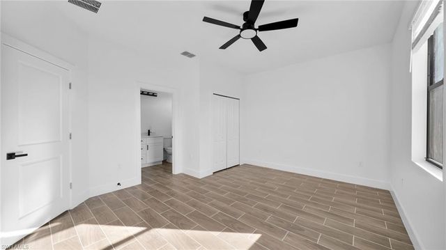 4989 Fairway CT, Lehigh Acres, FL 33973