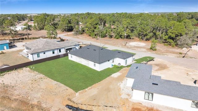 4989 Fairway CT, Lehigh Acres, FL 33973