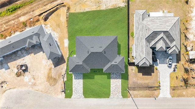 4989 Fairway CT, Lehigh Acres, FL 33973