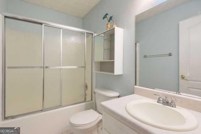 200 Chatfield Way, Locust Grove, GA 30248