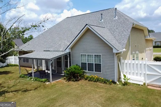 200 Chatfield Way, Locust Grove, GA 30248