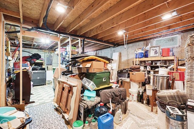 11897 Springdale Court, Washington Twp, MI 48095