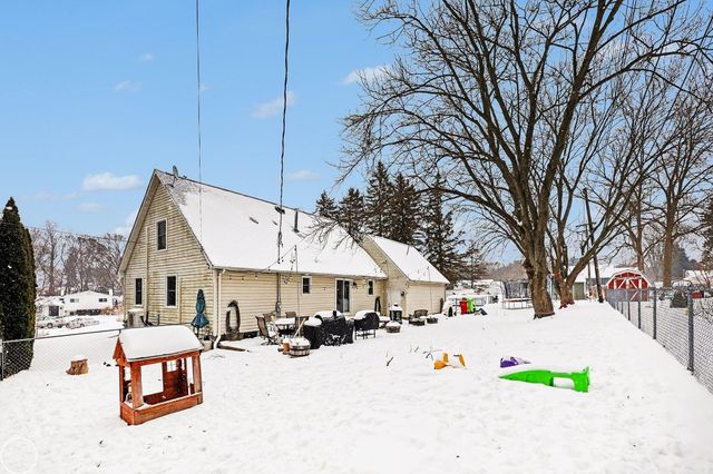 11897 Springdale Court, Washington Twp, MI 48095