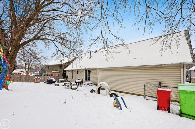 11897 Springdale Court, Washington Twp, MI 48095