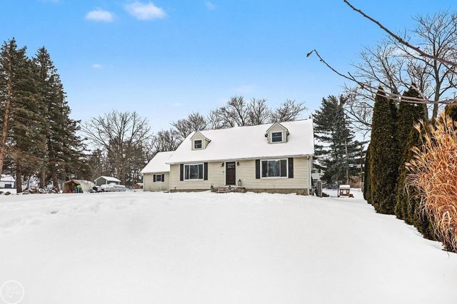 11897 Springdale Court, Washington Twp, MI 48095