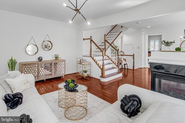 14815 POTOMAC BRANCH DR, Woodbridge, VA 22191